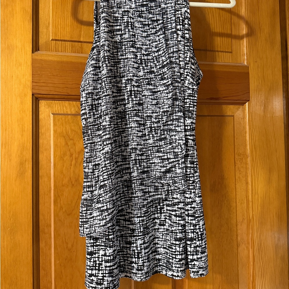 Stylish Black and White Women's Blouse